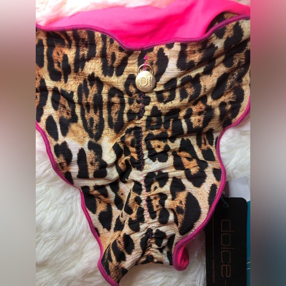 🐆💓🔥Dolce Leopard Print and Hot Pink Bikini Bottom with gold accent size M NWT🔥💓🐆 - Picture 12 of 16